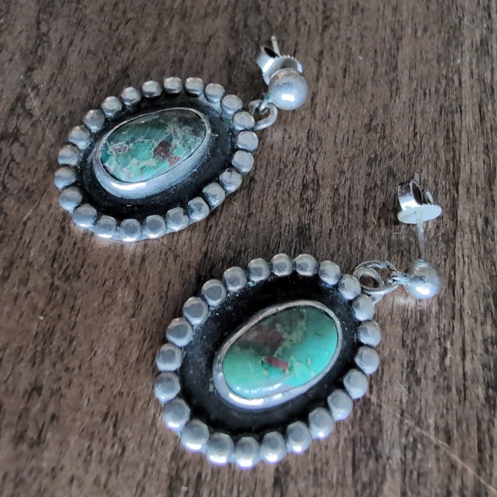 Vtg Native American Turquoise Drop Sterling Silver Earrings Beaded Oval Dangle